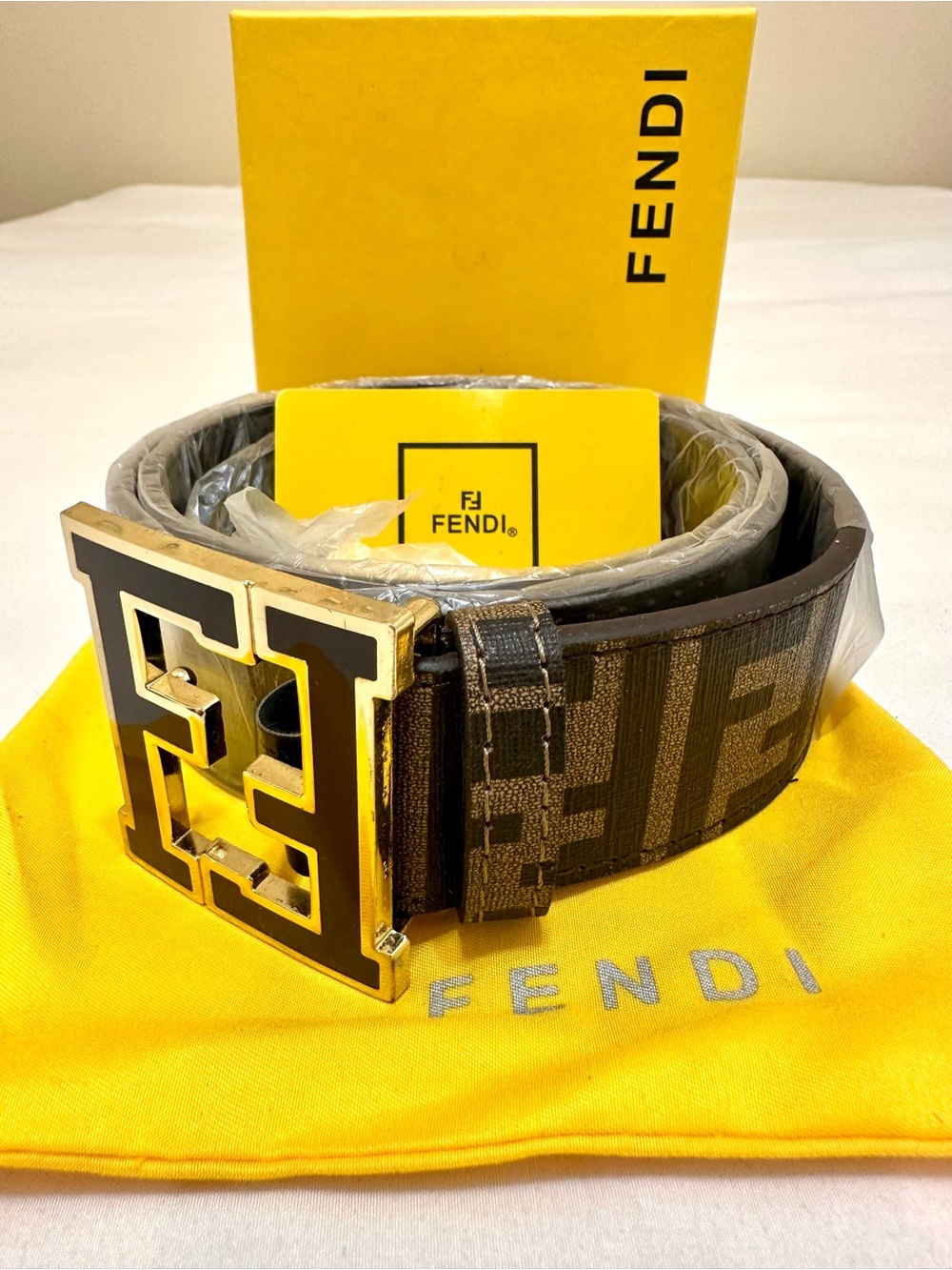 Fendi Black Leather Belt with Gold Double F Buckle - Picture 3 of 7